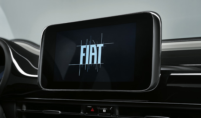 Infotainment-system med 7” pekskärm och trådlös Apple CarPlay.
