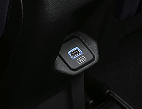 USB-UTTAG BAK